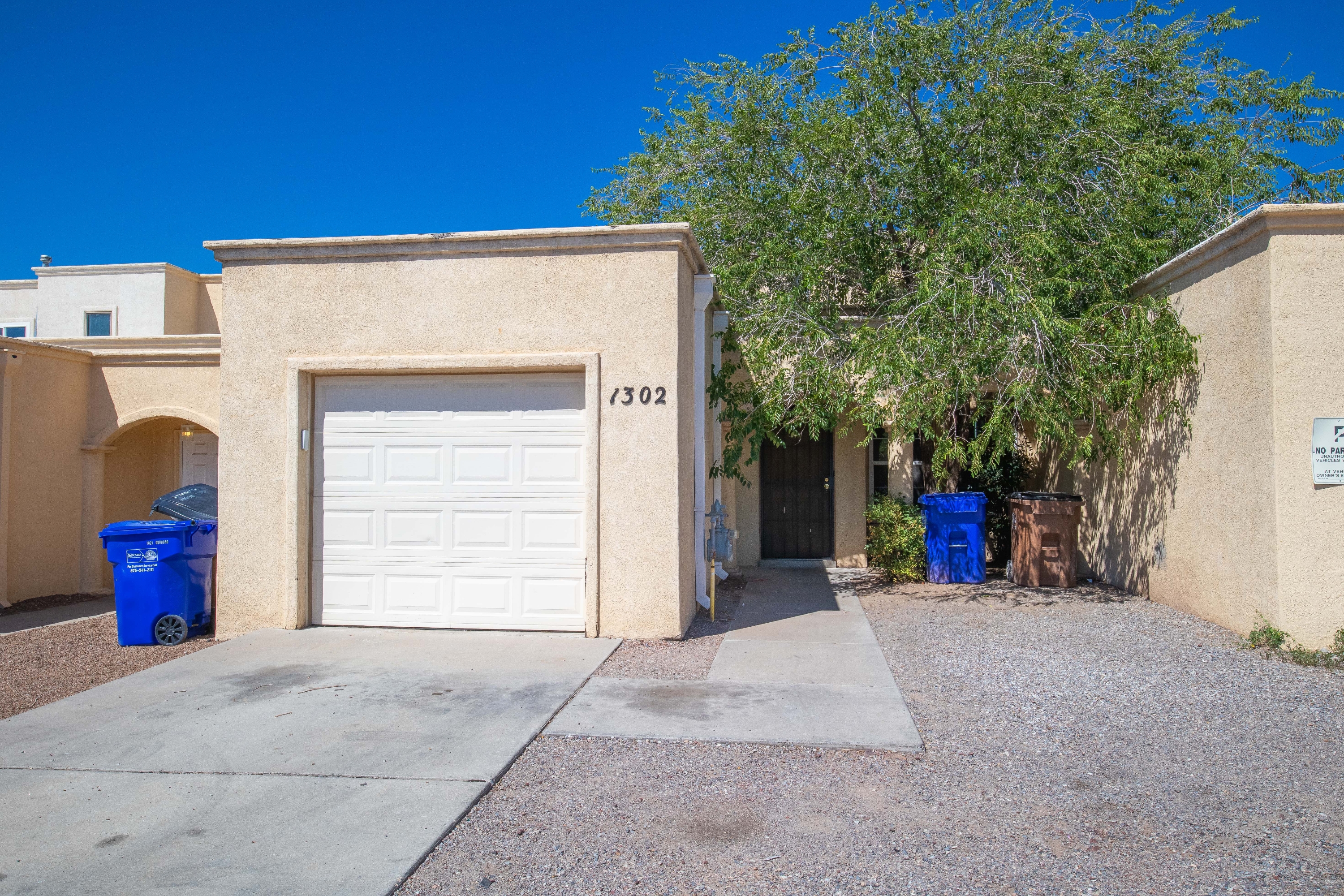 1302 N Triviz Dr - 1